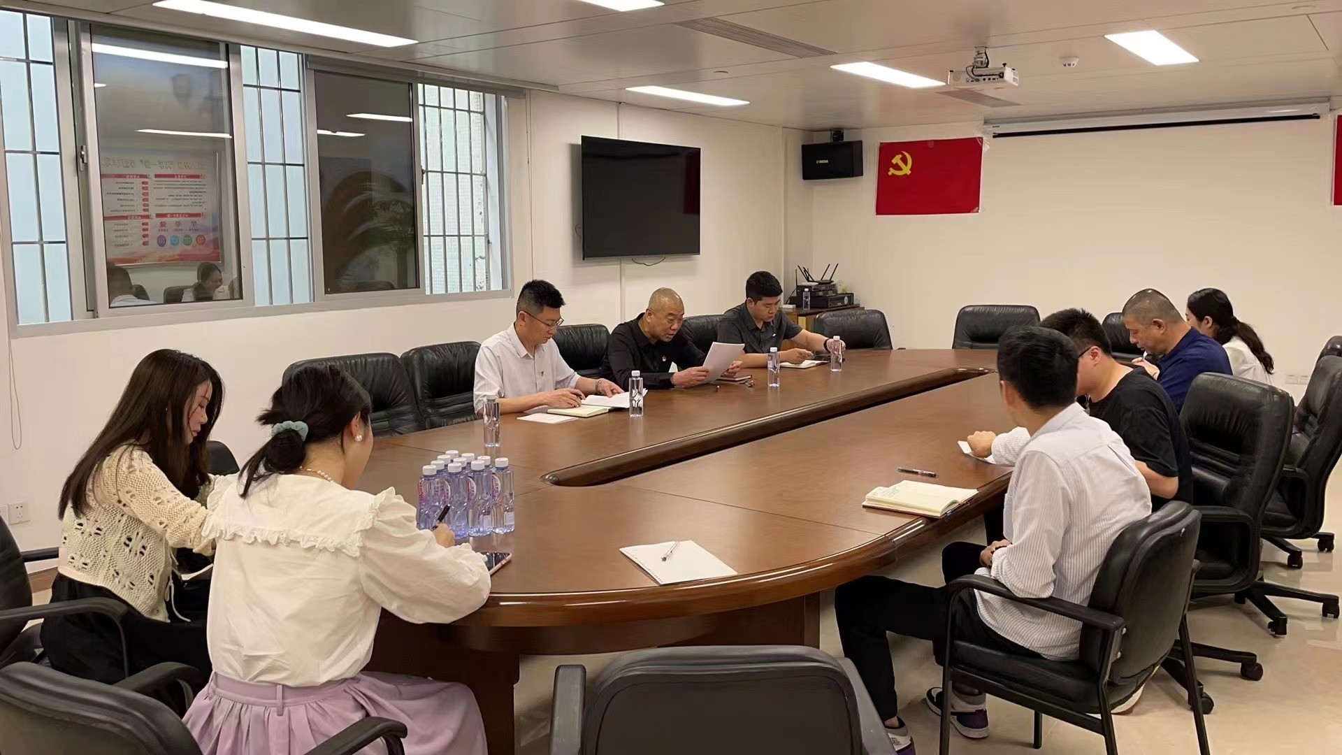 鄉(xiāng)總主題教育工作會(huì)議.jpg